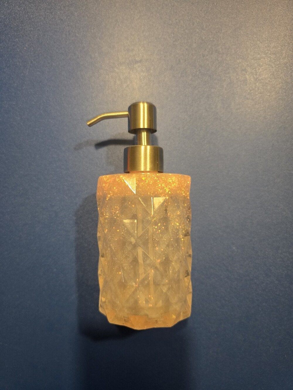 Decorative Golpink-Tone Iridescent Soap Dispenser
